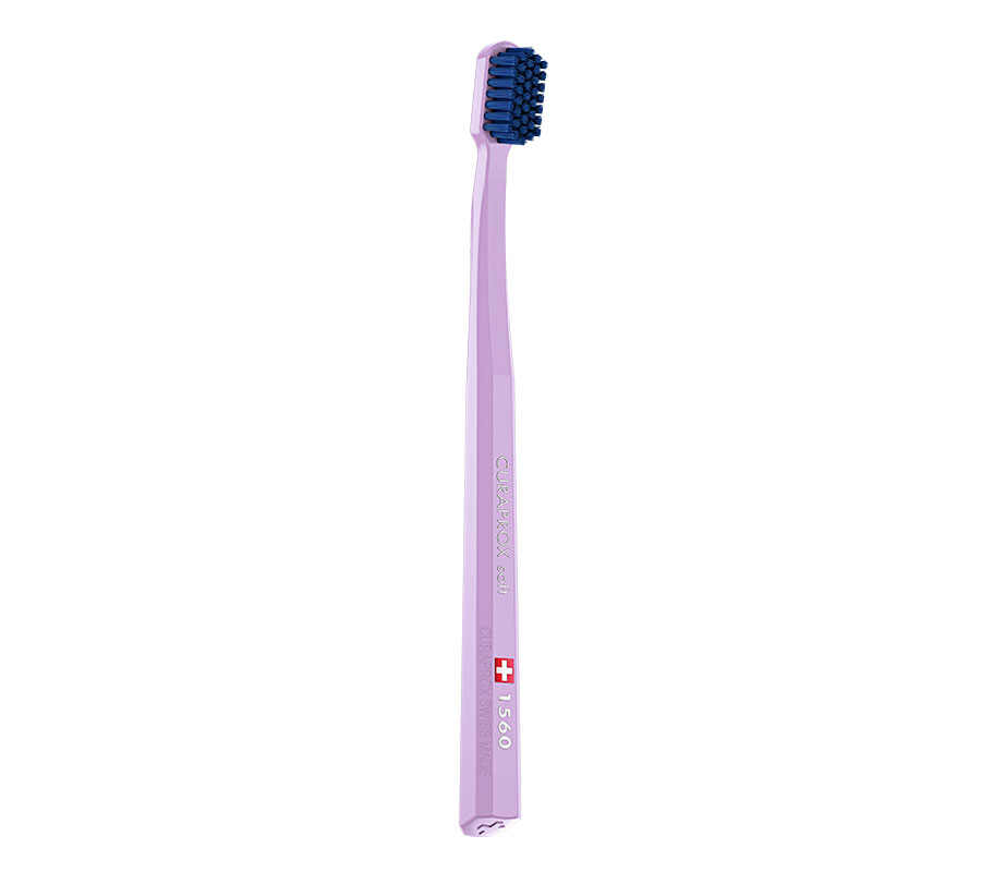 Набор зубных щеток Curaprox CS 1560 Soft (2 шт.), (синяя и фиолетовая)