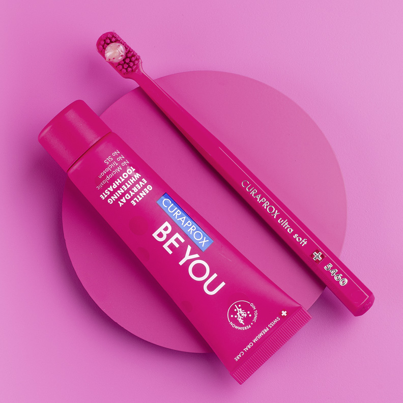 Отбеливающая зубная паста Curaprox Be You со вкусом ягод можжевельника и хурмы, 60 мл