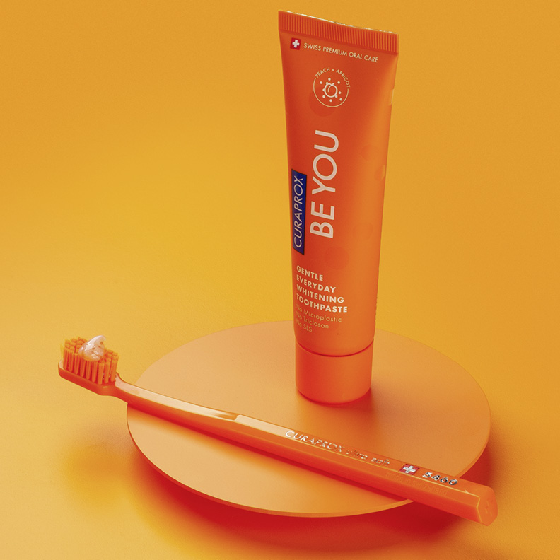 Отбеливающая зубная паста Curaprox Be You со вкусом персика и абрикоса, 60 мл