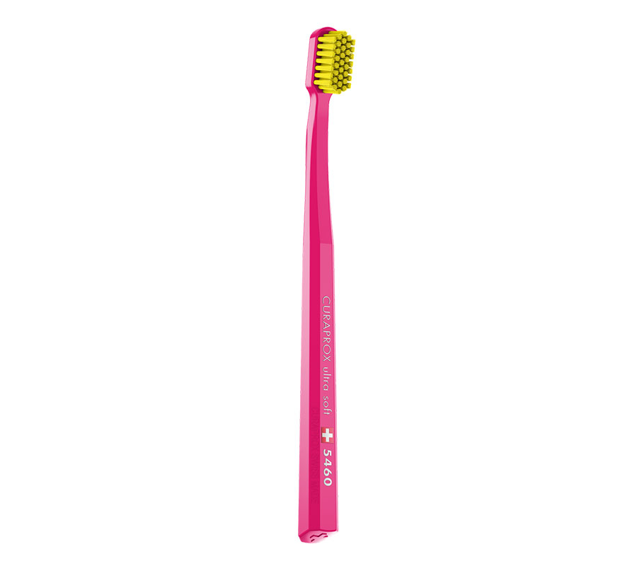 Набор зубных щеток Curaprox CS 5460 Ultra Soft (2 шт.), (синяя и малиновая)