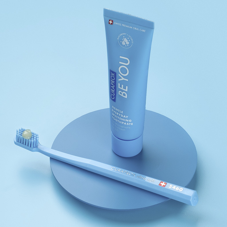 Отбеливающая зубная паста Curaprox Be You со вкусом ежевики и лакрицы, 60 мл