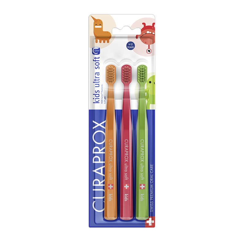 Набор зубных щеток Curaprox Kids 5500 Ultra Soft (3 шт.), (оранжевая, красная, зеленая)