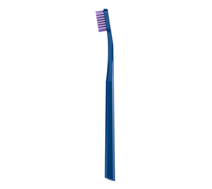 Набор зубных щеток Curaprox CS 1560 Soft (2 шт.), (темно-синяя и сиреневая)