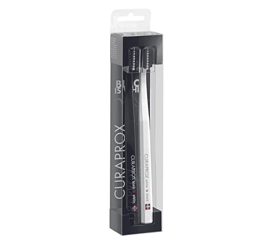 Набор ультрамягких зубных щеток Curaprox Black is White 8760 черная\белая, (2шт.)